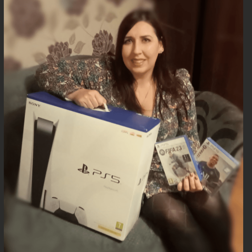 PS5 Disc Edition & FIFA 22 & 23 Bundle #2