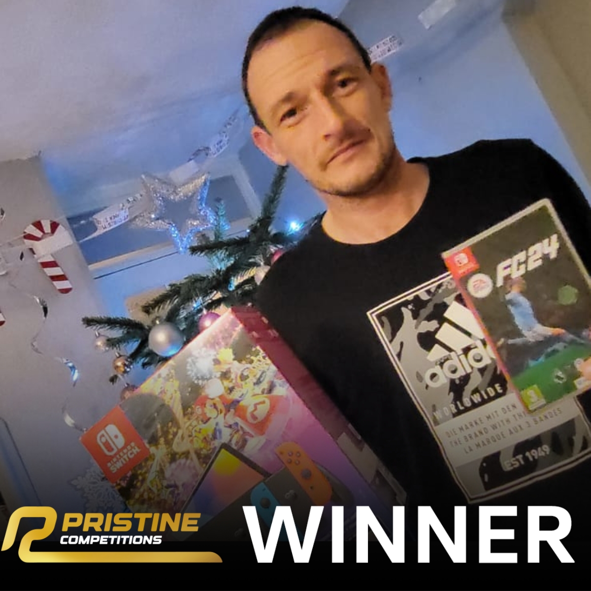 Nintendo Switch (OLED Model) with Fifa 24 & Mario Kart 8 Deluxe #4