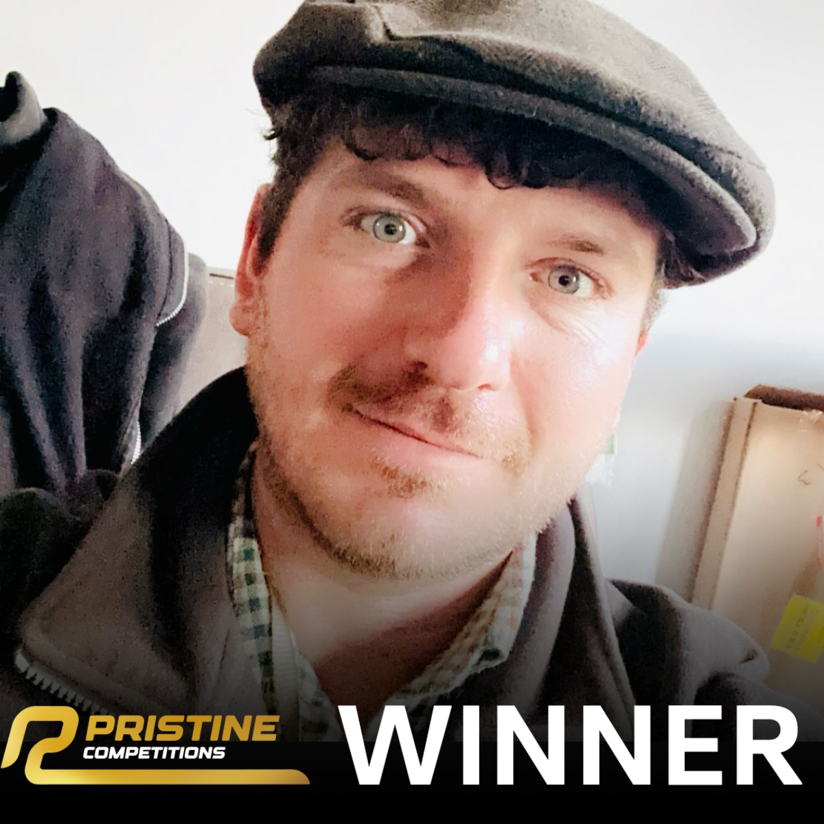 Nintendo Switch (OLED Model) with Fifa 24 & Mario Kart 8 Deluxe #5