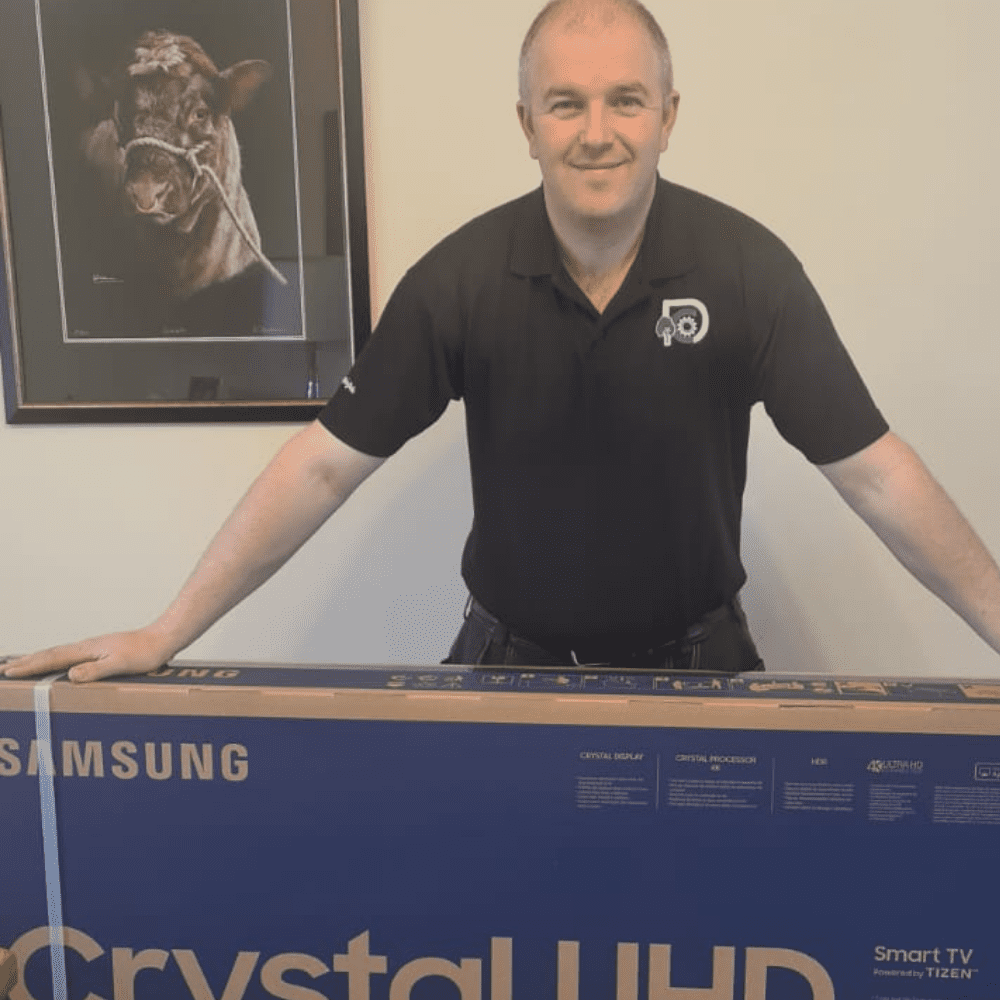 SAMSUNG 65″ Smart 4K Ultra HD HDR LED TV