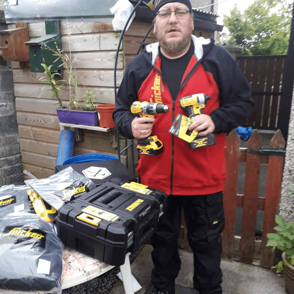 Dewalt / Snickers Workwear Bundle