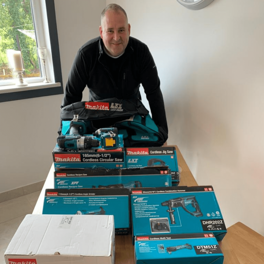 Makita 18v 4 x 5.0Ah LXT Li-ion 9pc kit