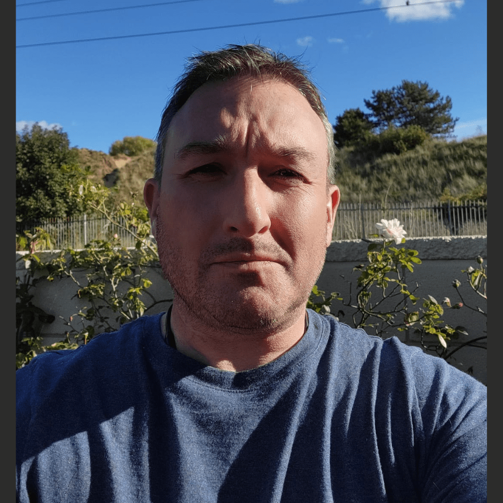 2 Night 4* City Break to London & Christmas at Kew Gardens for 2 People