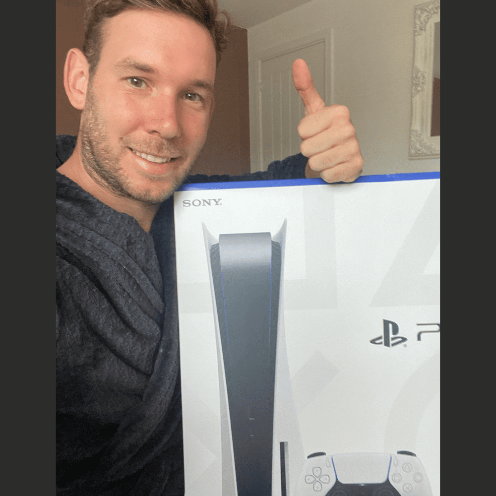 PS5 Disc Edition & FIFA 22 & 23 Bundle