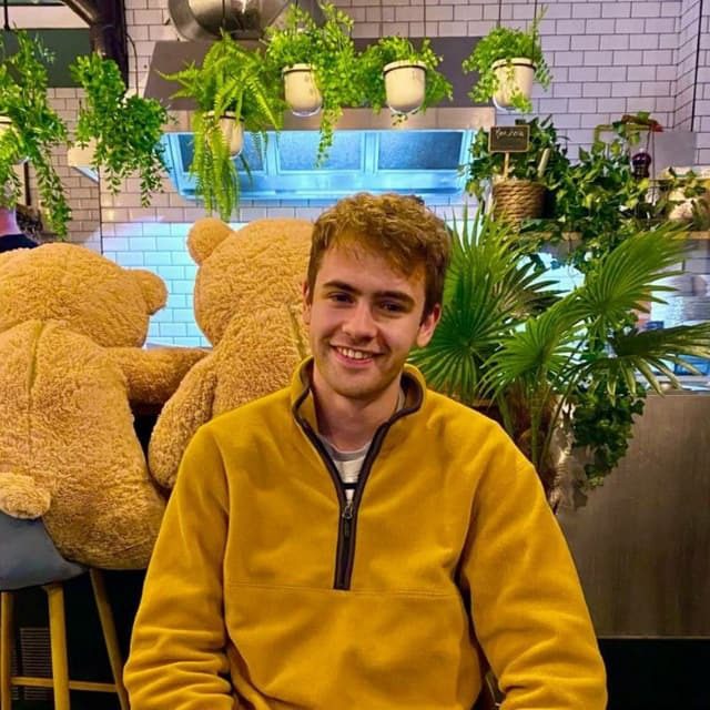 Fridays £2,000 Cash For £1.99