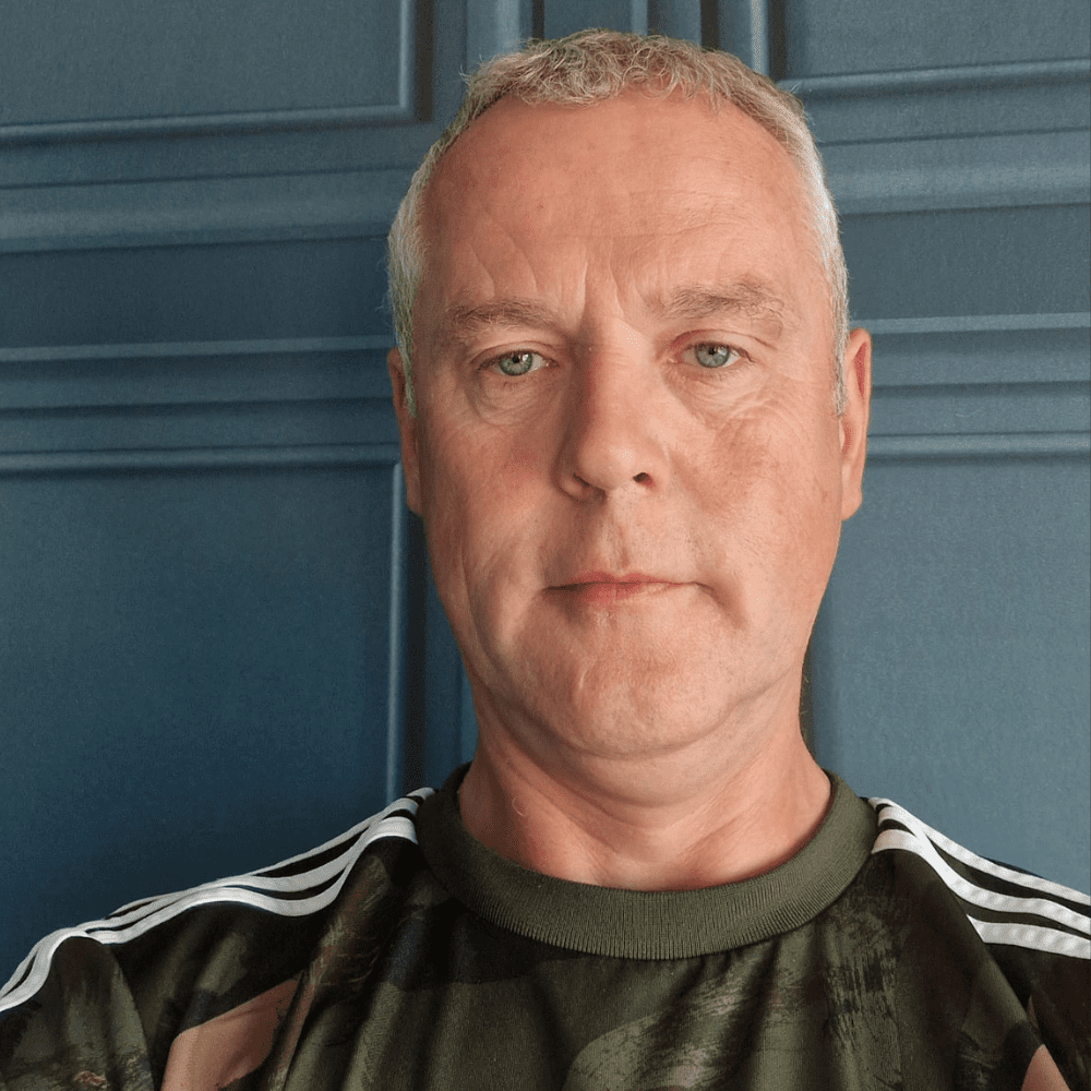 Fridays £2,000 Cash For £1.99