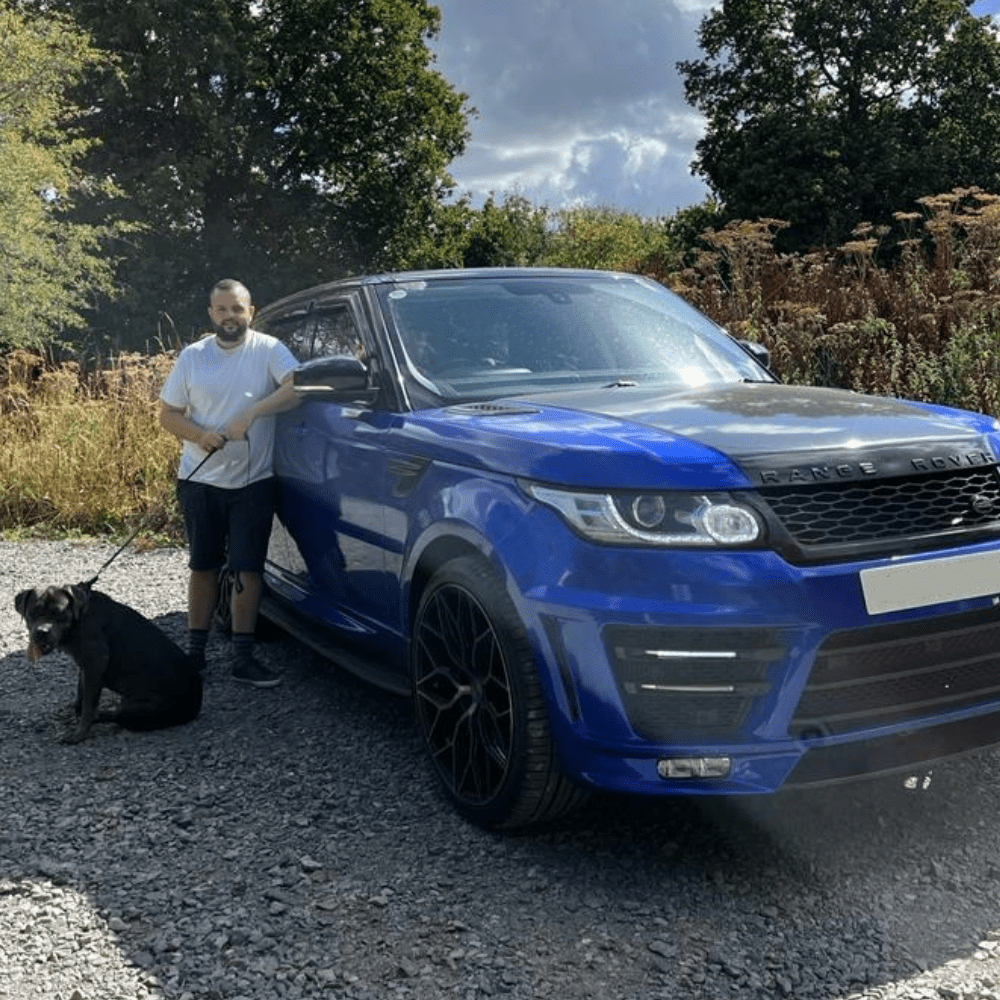 Range Rover Sport HSE V6 3.0 or £20,000 Tax Free Cash